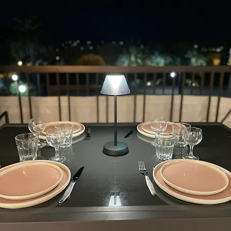 60m2 Piscine Au Coeur De アパート サントロペ